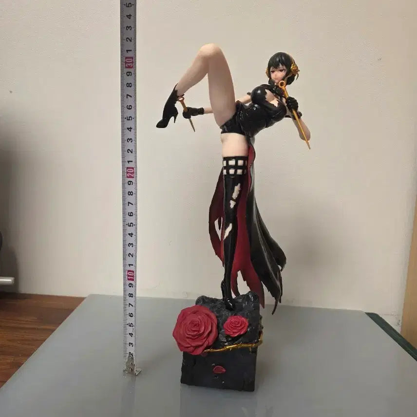 [BUNJANG] Spy x Family Yor Forger Figure (35cm) / (택포)스파이패밀리 요르 포저 피규어