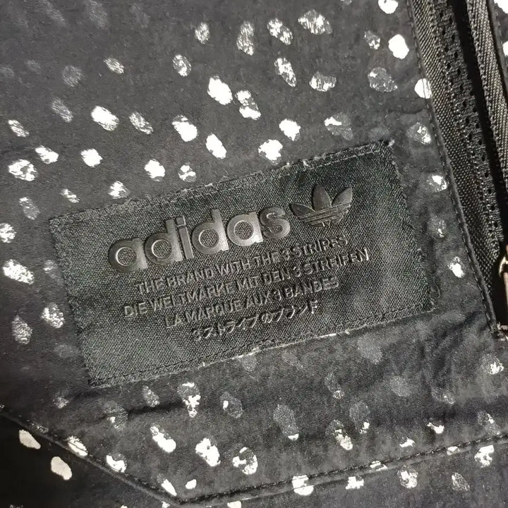 [BUNJANG] Adidas Black Shorts / 아디다스 블랙 반바지