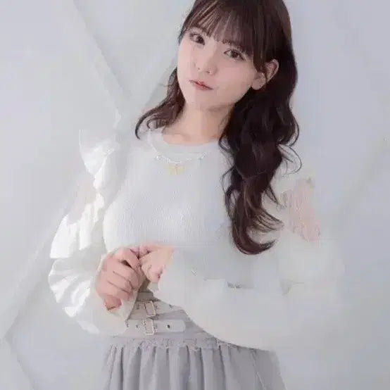 [BUNJANG] LIZLISA Rosita Shoulder Cut Knit / 로지타 어깨트임 니트 리즈리사에블린안미르그레일마즈노에미피움스나계앙크루즈