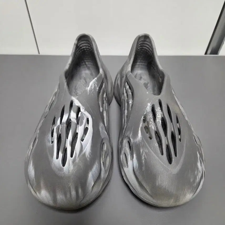 [BUNJANG] Adidas Yeezy Foam Runner MX Granite IE4931 / 아디다스 이지 폼러너 믹스 그래닛 (IE4931)