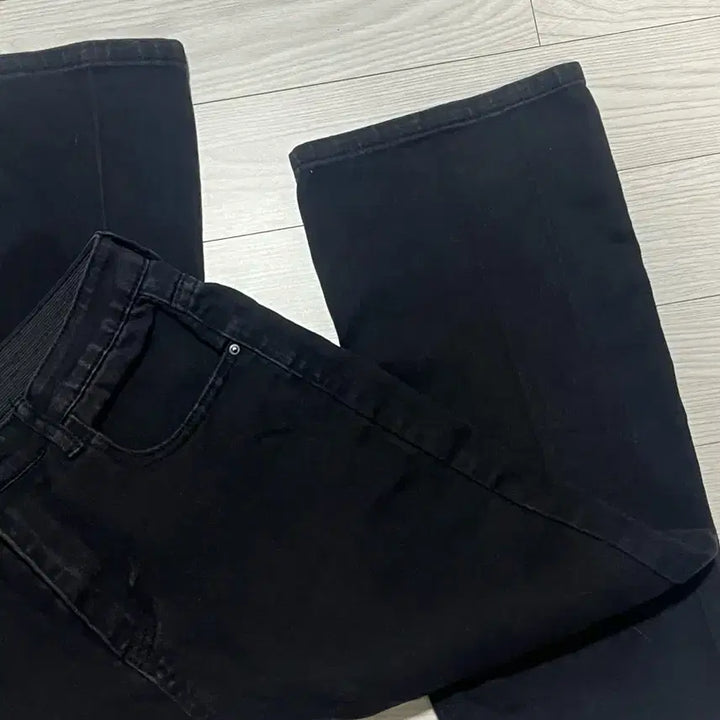[BUNJANG] Black Bootcut Denim Pants / 블랙 부츠컷 데님 바지