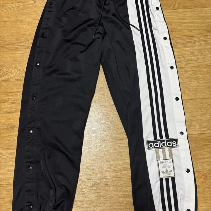 [BUNJANG] Adidas Adibreak Track Pants M Size / 아디브레이크 w m사이즈 판매합니다