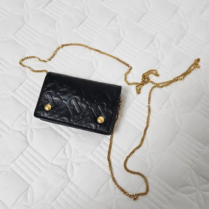 [BUNJANG] Burberry TB Monogram Leather Chain Card Wallet Black Mini Shoulder Bag / 버버리 TB 모노그램 레더 체인 카드지갑 블랙 초미니 숄더백
