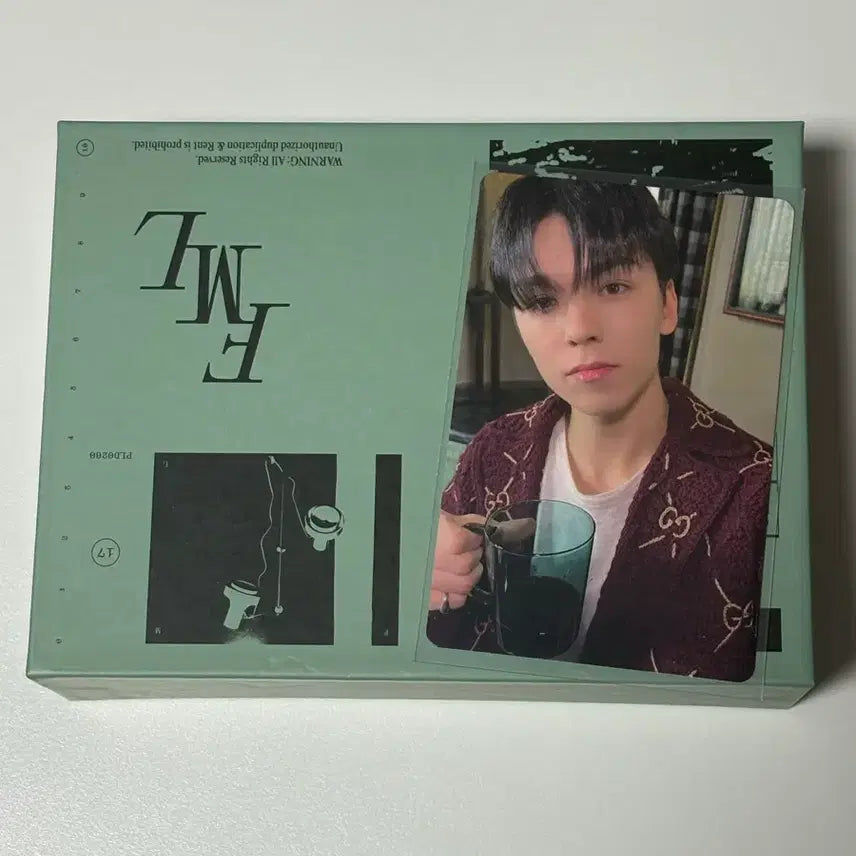 [BUNJANG] SEVENTEEN FML Mini Album Kihno Vernon Photocard / 세븐틴 미니앨범 FML 키트 버논 (체인분실)