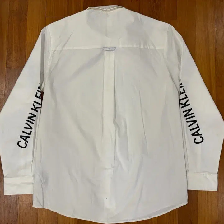 [BUNJANG] Calvin Klein Jeans White Shirt L Size / 캘빈클라인진 흰색 셔츠 L 새상품