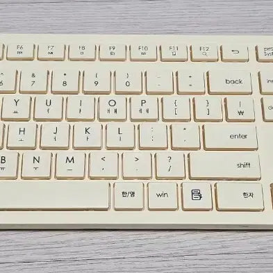 [BUNJANG] ROYCHE Yellow Wireless Keyboard RMK-4000 / 로이체(ROYCHE) 옐로우 무선 키보드
