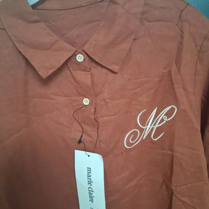 [BUNJANG] Marie Claire Embroidered Blouse Size 90 / 마리끌레르 자수브라우스 사이즈 90호 총장 71 디자인강추 새상품