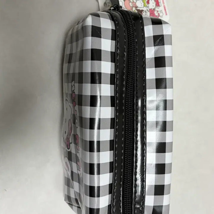 [BUNJANG] Sanrio Hello Kitty Black Kitty Pouch / (새상품) 산리오 헬로키티 블랙 키티 파우치