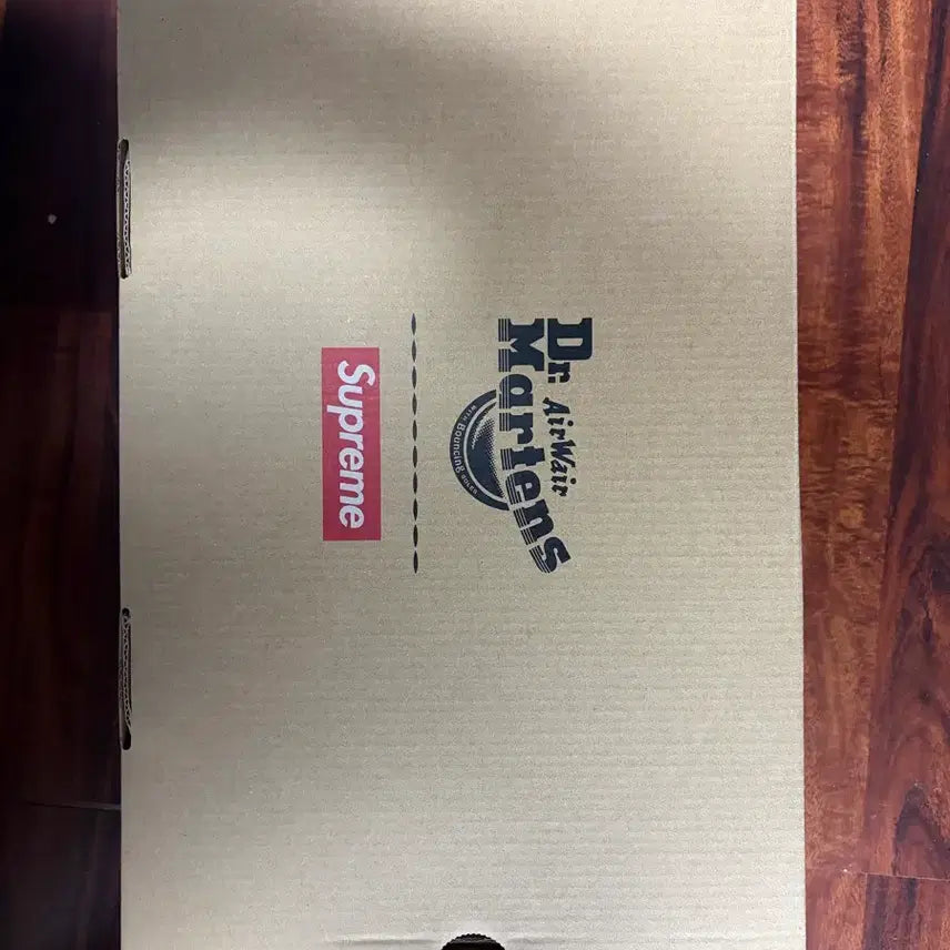 [BUNJANG] Supreme Dr. Martens Size 300 / 슈프림 닥터마틴 300사이즈