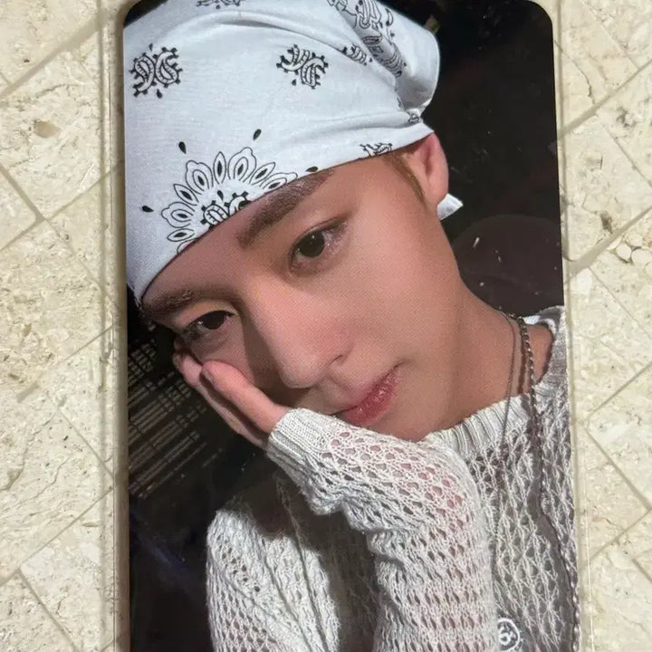 [SOLD OUT] 박지훈 플브 반다나 포카