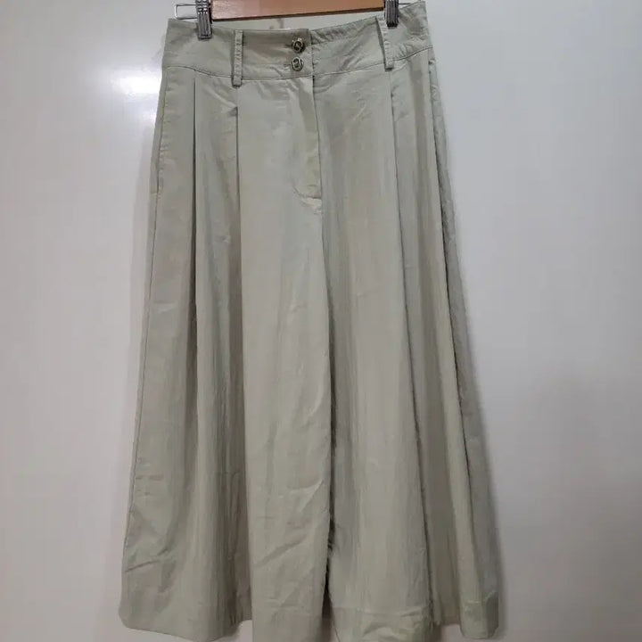 [BUNJANG] G.cout Two-Tuck Wide Culottes Pants (Green, Size 66) / 연그린 투턱  와이드 큐롯 팬츠 66