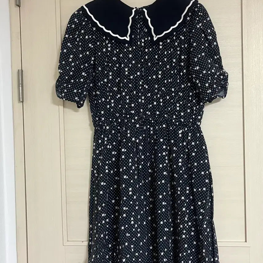 [BUNJANG] BEAKER One-Piece Dress / 비이커 원피스