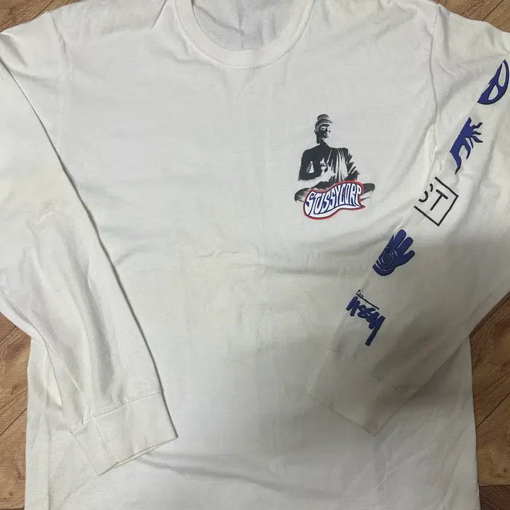 [BUNJANG] Stussy Long Sleeve T-Shirt White / 스투시 롱슬리브