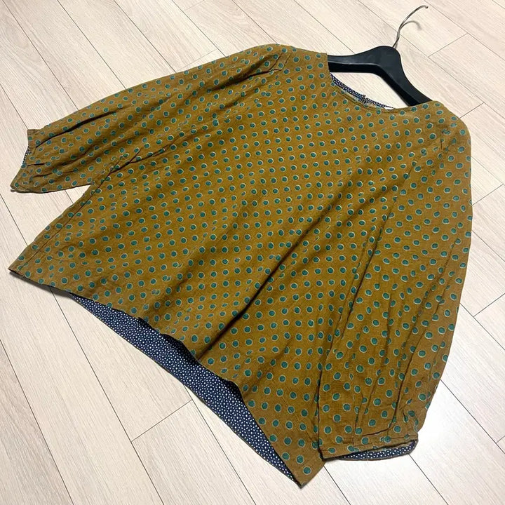 [BUNJANG] Ludia K Cotton In-gyeon Dot Puff Blouse / 제평 루디아케이 ludia k 코튼인견 도트 퍼프 블라우스 9부봄여름카키