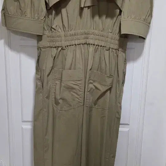 [BUNJANG] LUCKY CHOUETTE Back Ribbon Jumpsuit / 럭키슈에뜨 바스락 뒷리본 점프수트