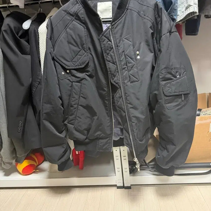 [BUNJANG] Undermycar Avaabel Multi Flap Oversized Bomber Jacket Beluga / 언더마이카 아바벨 멀티 플랩 오버사이즈 봄버 벨루가