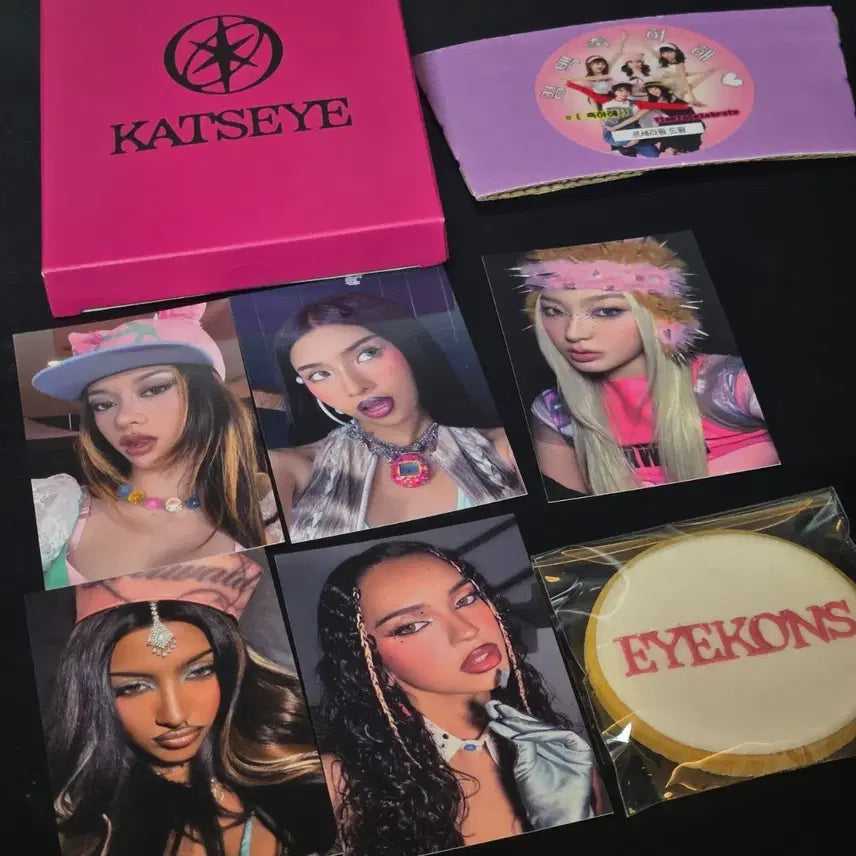 [BUNJANG] Katseye Pinky Up Pre-debut Photocard + Fan Gift Set / 캣츠아이 katseye 핑키업 pinky up 사녹 포카+역조공 세트
