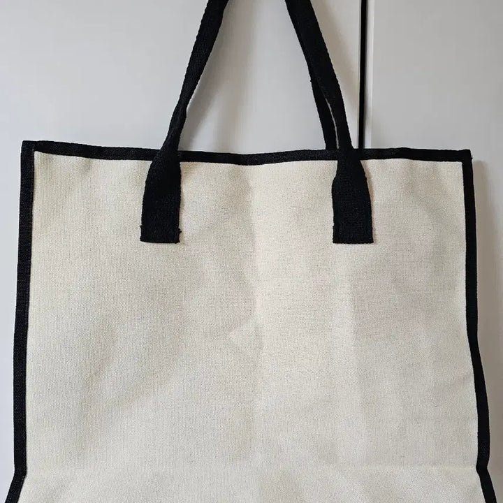 [BUNJANG] Hello Kitty Pattern Tote Bag / 헬로키티 패턴 토트백