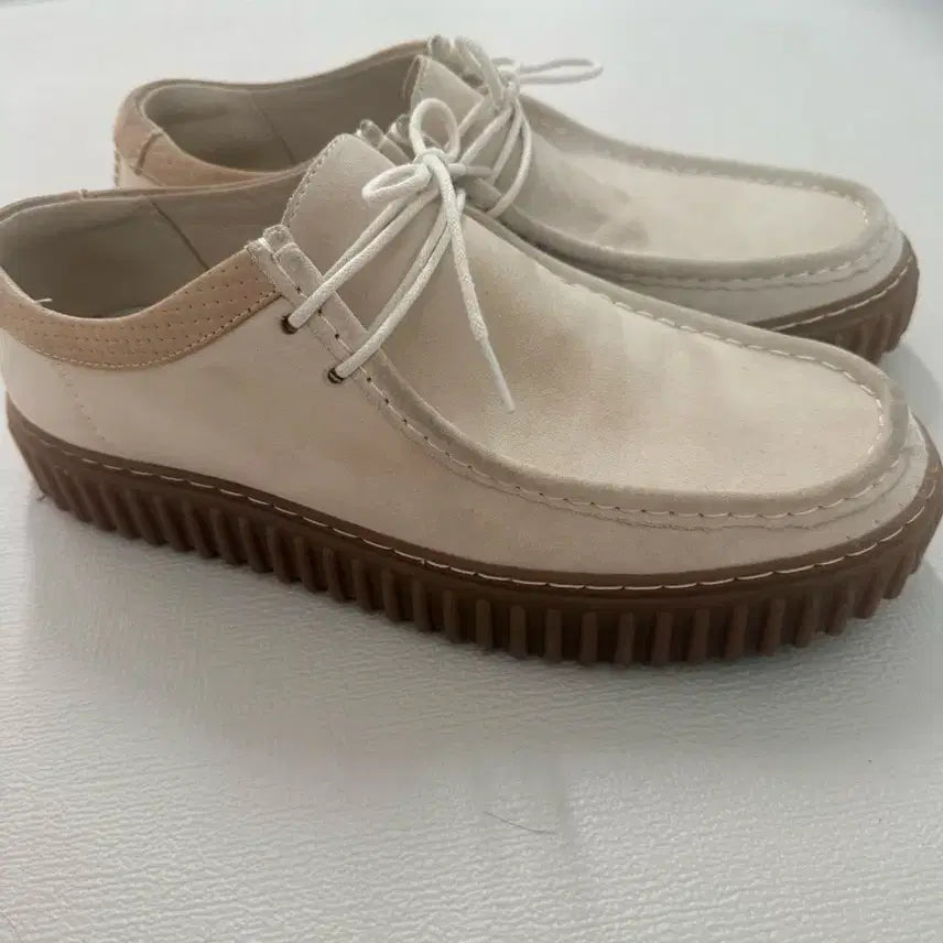 [BUNJANG] Clarks Torhill Hi Ivory Leather Boots / 클락스 토르힐 280