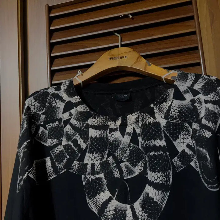 [BUNJANG] Marcelo Burlon Black Snake Short Sleeve T-Shirt / 마르셀로불론 블랙 스네이크