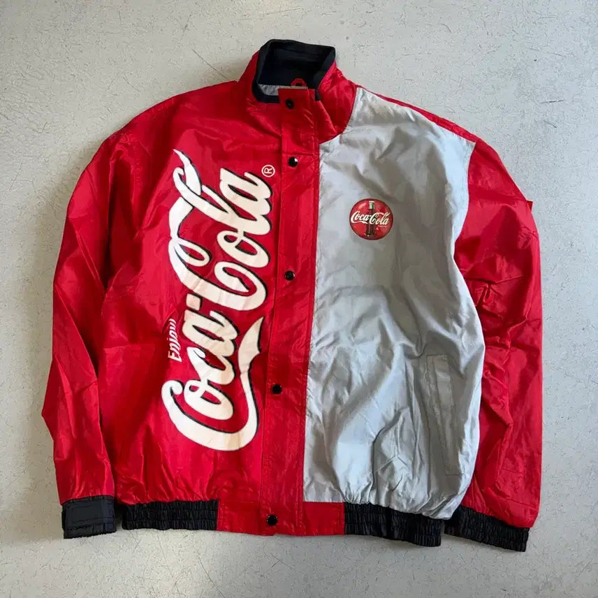 [BUNJANG] Coca-Cola Windbreaker Jacket Red/Grey / 코카콜라 바람막이 자켓 레드/그레이