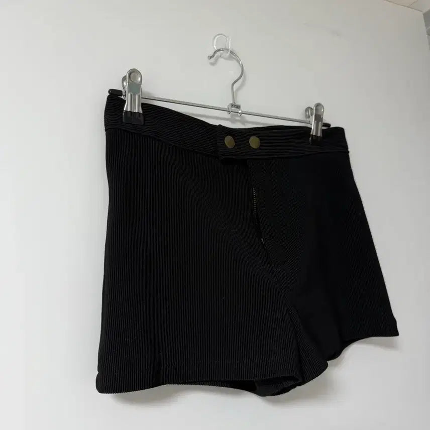 [BUNJANG] Black Ribbed High-Waisted Shorts / 블랙 골지 숏팬츠 스몰