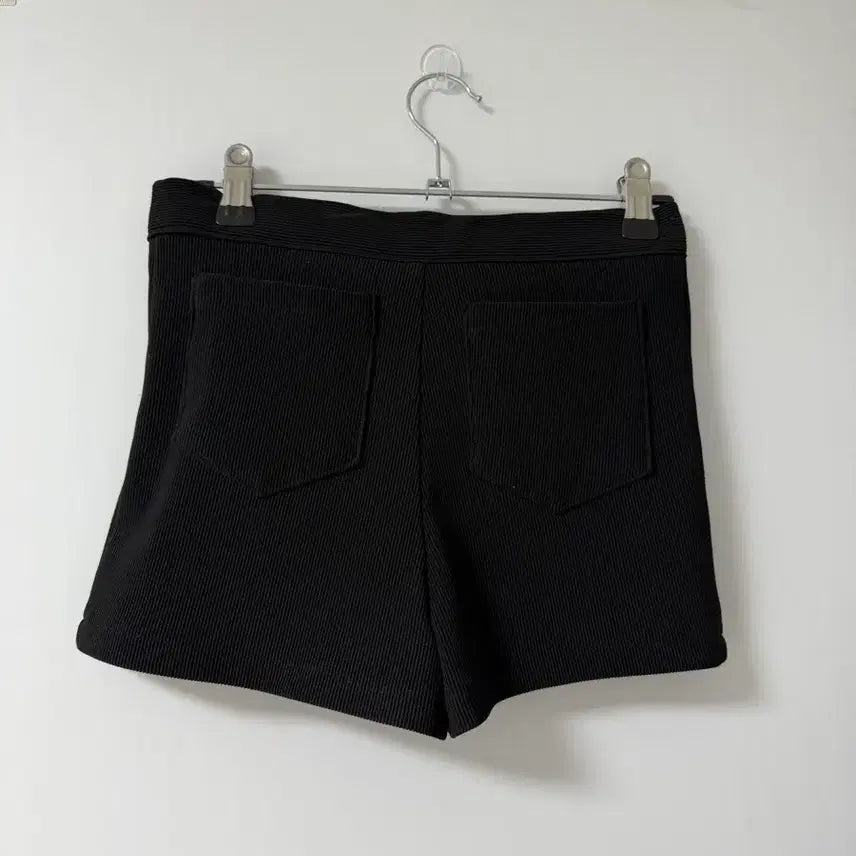 [BUNJANG] Black Ribbed High-Waisted Shorts / 블랙 골지 숏팬츠 스몰