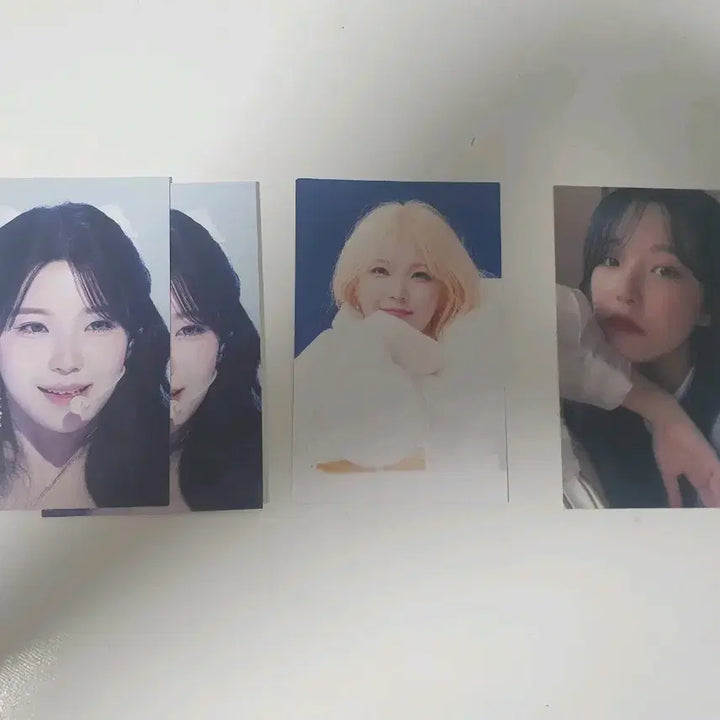 [BUNJANG] Baek Ji Heon Square Photocard Set (3 Types, 4 Cards) / 백지헌 사각 포토카드 3종(4장)