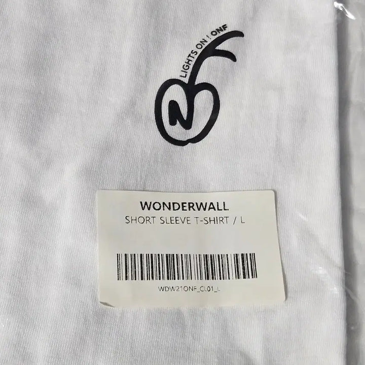 [BUNJANG] ONF Wonderwall T-Shirt M (Sealed) / [미개봉 새상품] 온앤오프 원더월 티셔츠 M