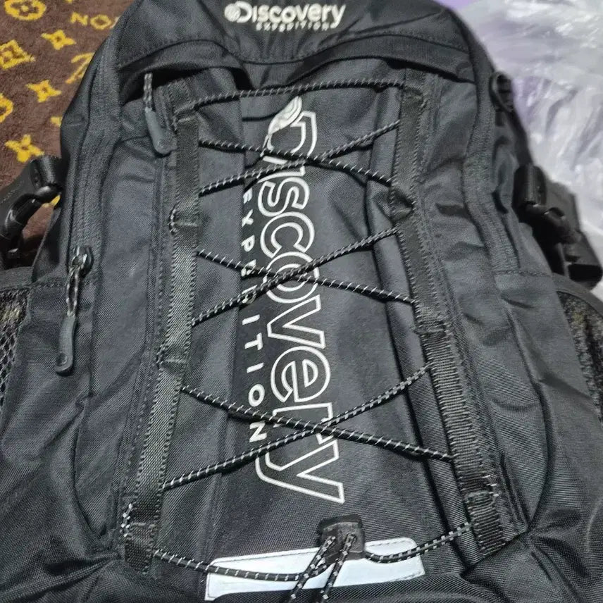 [BUNJANG] Discovery Black Backpack / 디스커버리 블랙 백팩 가방