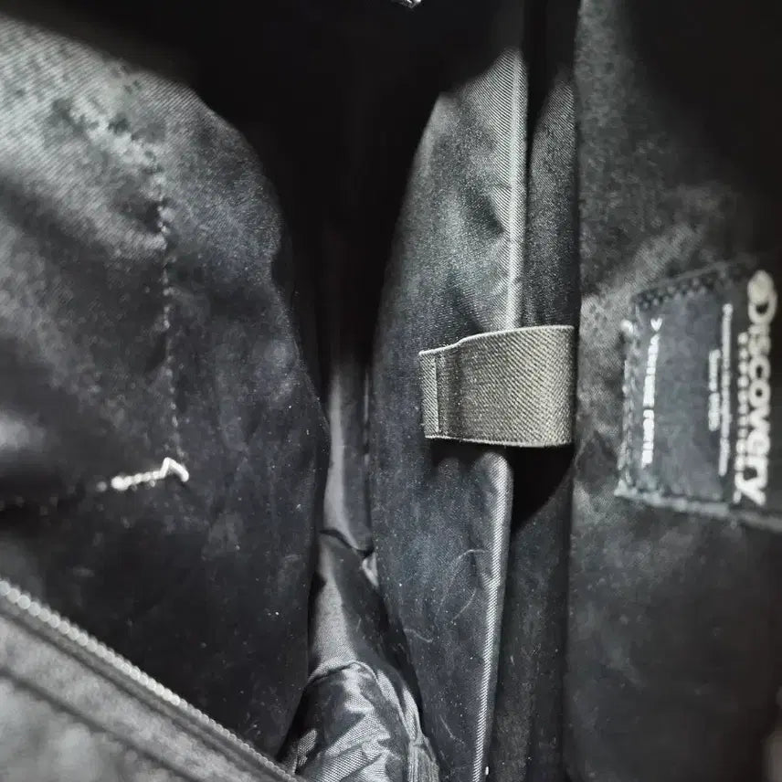 [BUNJANG] Discovery Black Backpack / 디스커버리 블랙 백팩 가방