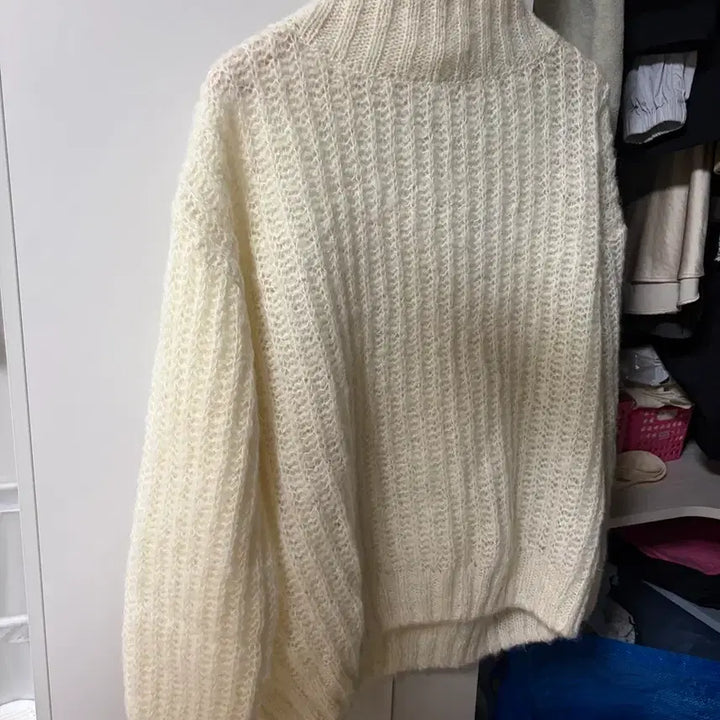 [BUNJANG] The Barnet Chunky Turtleneck Knit Sweater / 더바넷 청키 터틀넥 니트