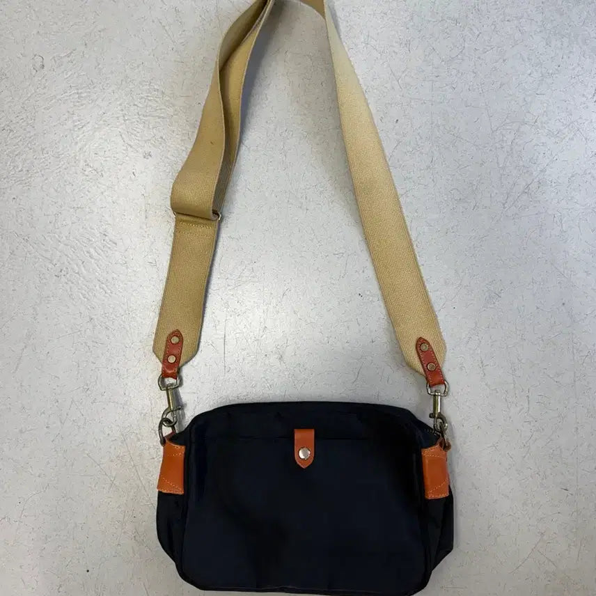 [BUNJANG] Black Mini Crossbody Bag with Strap Set / 블랙 미니 크로스백 &amp; 스트랩 세트