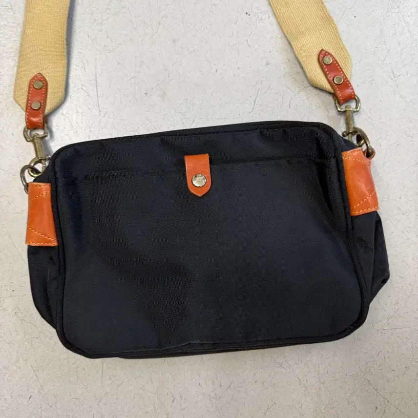 [BUNJANG] Black Mini Crossbody Bag with Strap Set / 블랙 미니 크로스백 &amp; 스트랩 세트