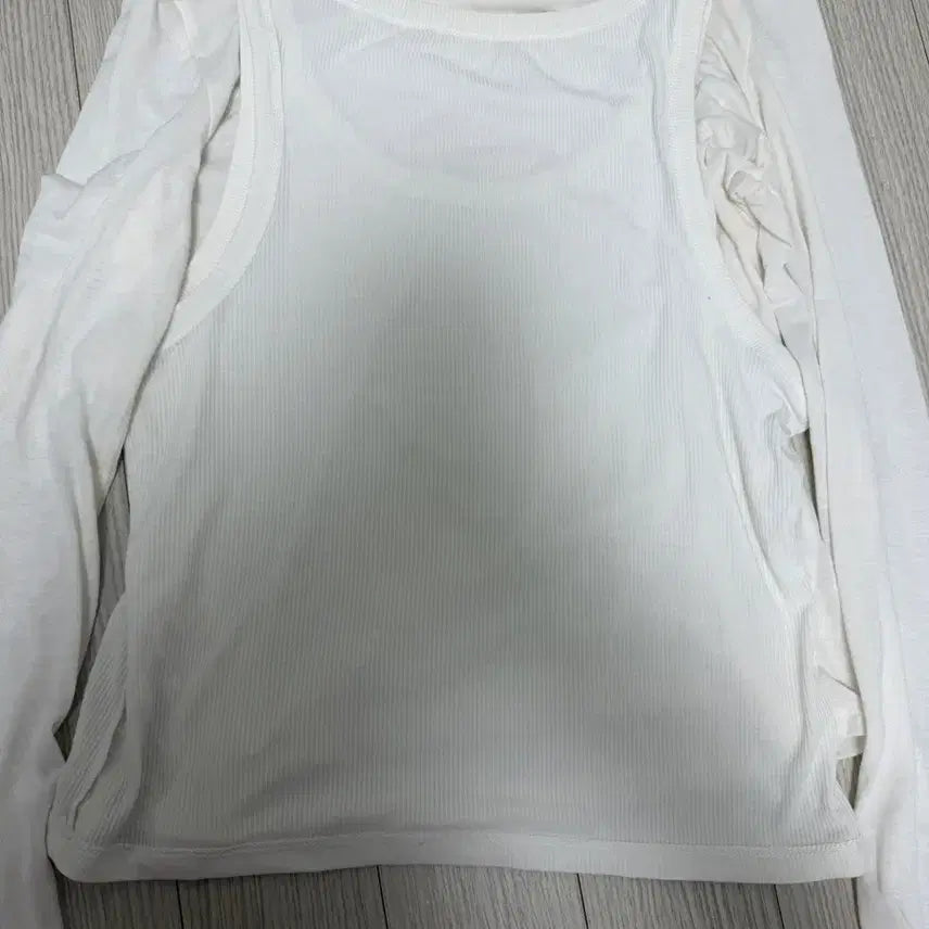 [BUNJANG] H&amp;M Layered Ivory T-shirt / H&amp;M 레이어드 아이보리 티셔츠