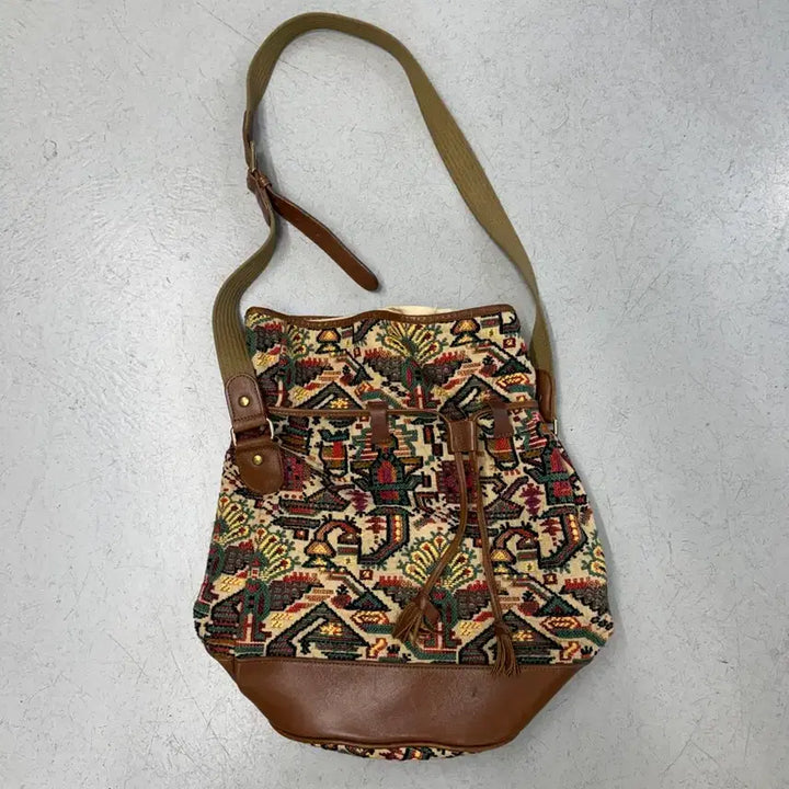 [BUNJANG] Saint Laurent Patterned Canvas Crossbody Bag / 세인트서피스 패턴 가방