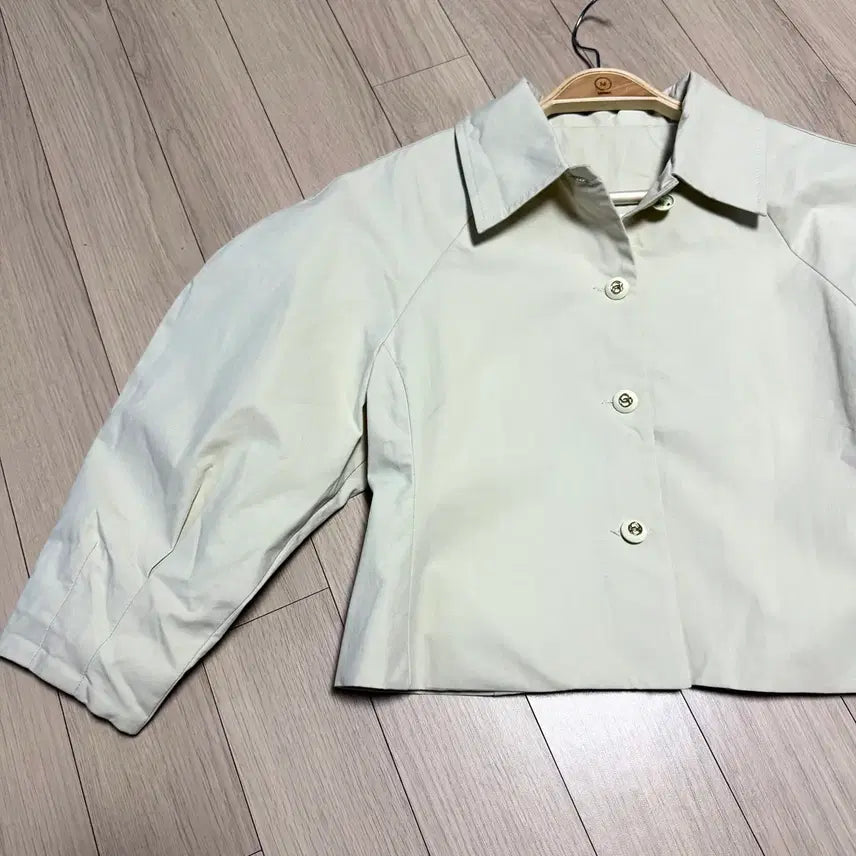 [BUNJANG] Puff Cropped Shirt Jacket - Ivory, Balloon Pin Tuck Curved Sleeve Short / 퍼프 크롭 바스락 셔츠 자켓 아이보리 벌룬 어깨 핀턱 커브드 소매 숏