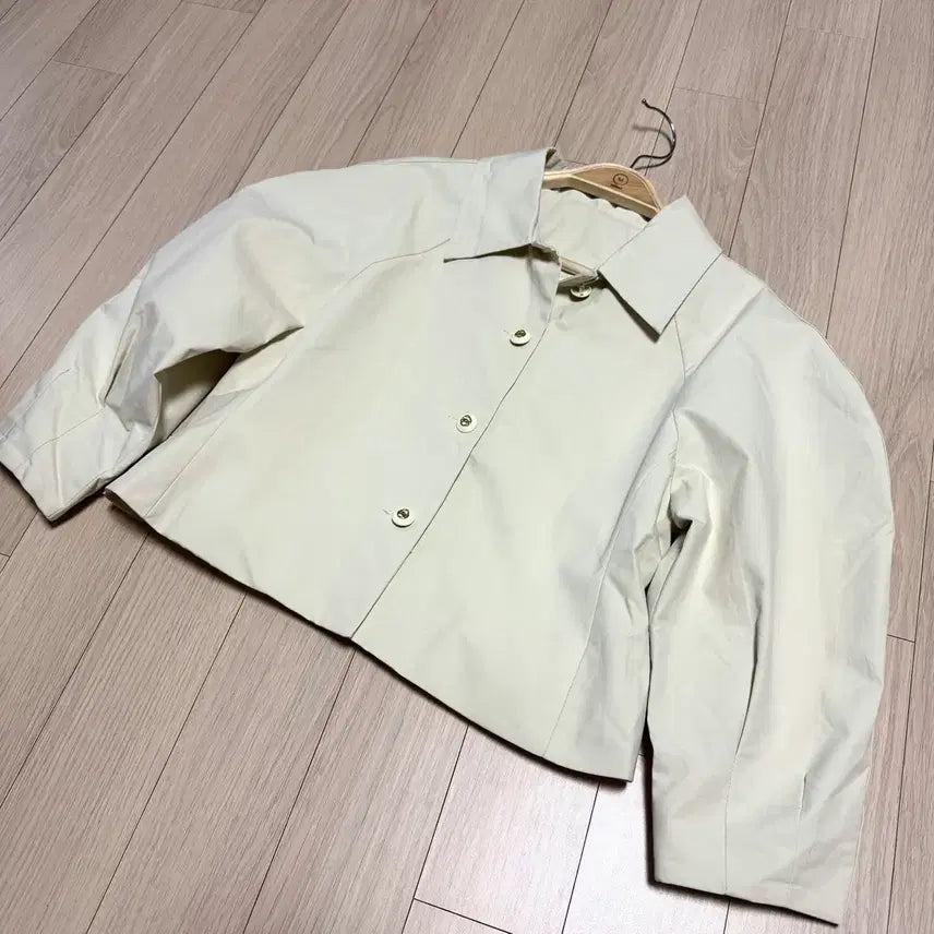 [BUNJANG] Puff Cropped Shirt Jacket - Ivory, Balloon Pin Tuck Curved Sleeve Short / 퍼프 크롭 바스락 셔츠 자켓 아이보리 벌룬 어깨 핀턱 커브드 소매 숏