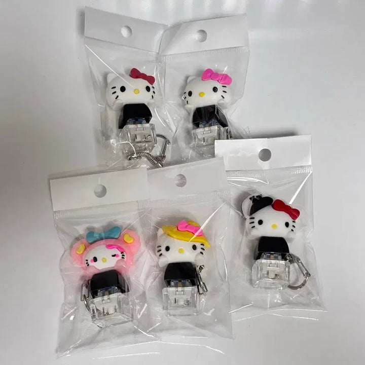[BUNJANG] Hello Kitty Keycap Keyring / 헬로키티 키캡 키링 클릭커