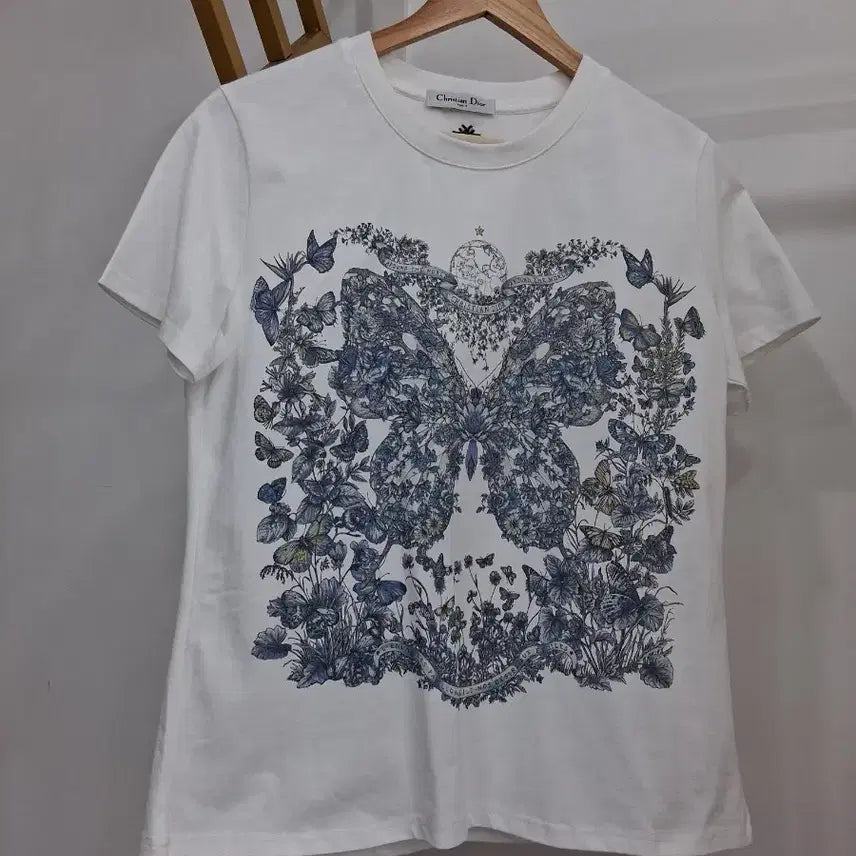 [BUNJANG] Butterfly Print Short Sleeve T-Shirt White / 나비 프린팅 반팔 티셔츠 화이트