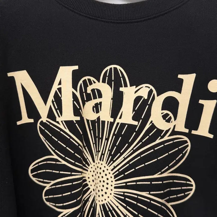 [BUNJANG] Mardi Mercredi Sweatshirt Black Cream / 마르디메크르디 맨투맨 블랙 크림