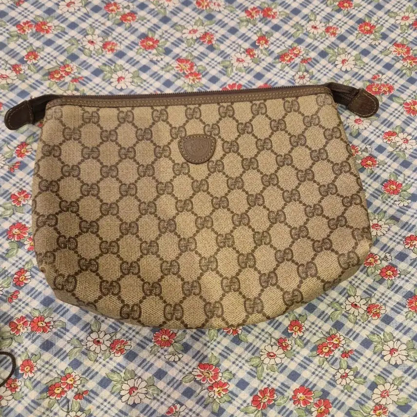 [BUNJANG] Gucci GG Logo Pouch Bag / 정품 구찌 GG로고 파우치 백