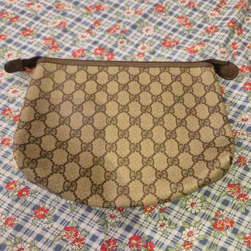 [BUNJANG] Gucci GG Logo Pouch Bag / 정품 구찌 GG로고 파우치 백