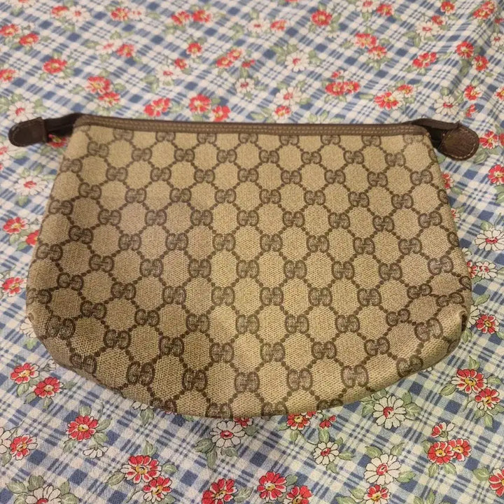 [BUNJANG] Gucci GG Logo Pouch Bag / 정품 구찌 GG로고 파우치 백
