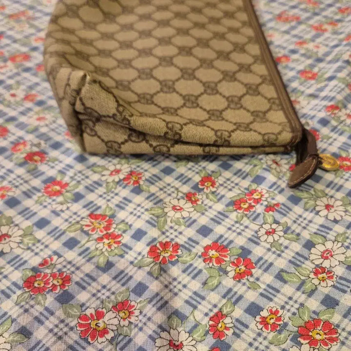 [BUNJANG] Gucci GG Logo Pouch Bag / 정품 구찌 GG로고 파우치 백