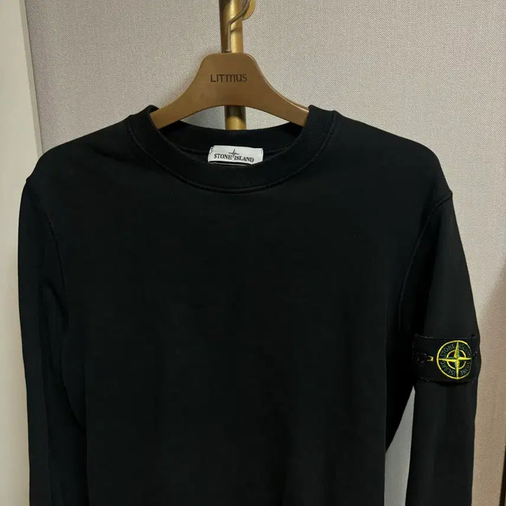 [BUNJANG] Stone Island 22FW Sweatshirt L Black / [정품 , L사이즈] 22FW 스톤아일랜드 맨투맨 블랙