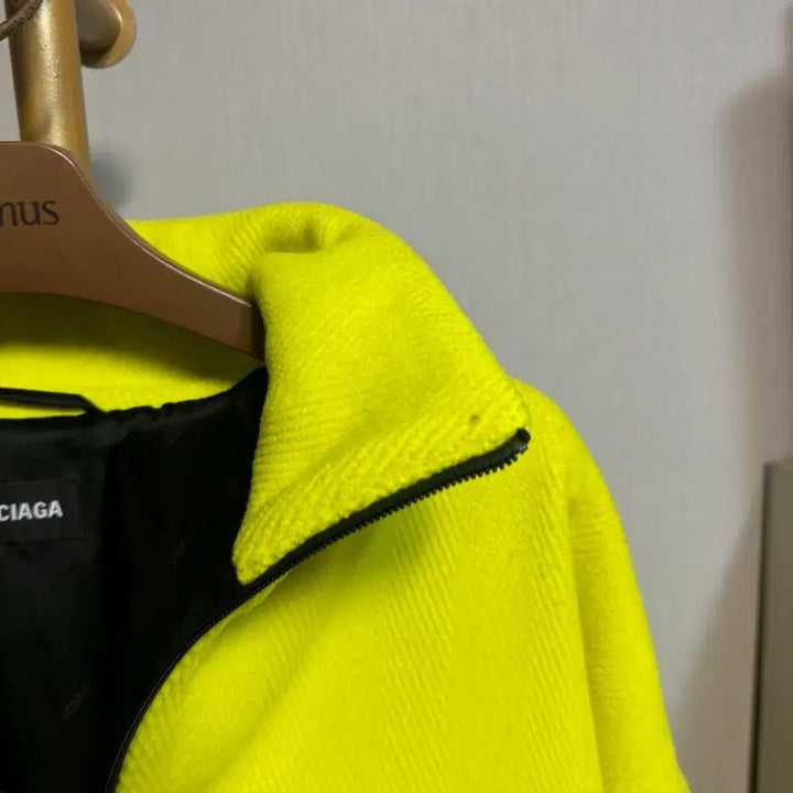 [BUNJANG] Balenciaga Neon Fleece Jacket / [정품] 발렌시아가 네온 플리스 후리스 자켓