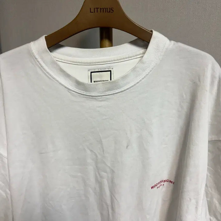 [BUNJANG] Wooyoungmi 22SS Flower Back Logo T-Shirt White / [정품] 22ss 우영미 플라워 백로고 반팔