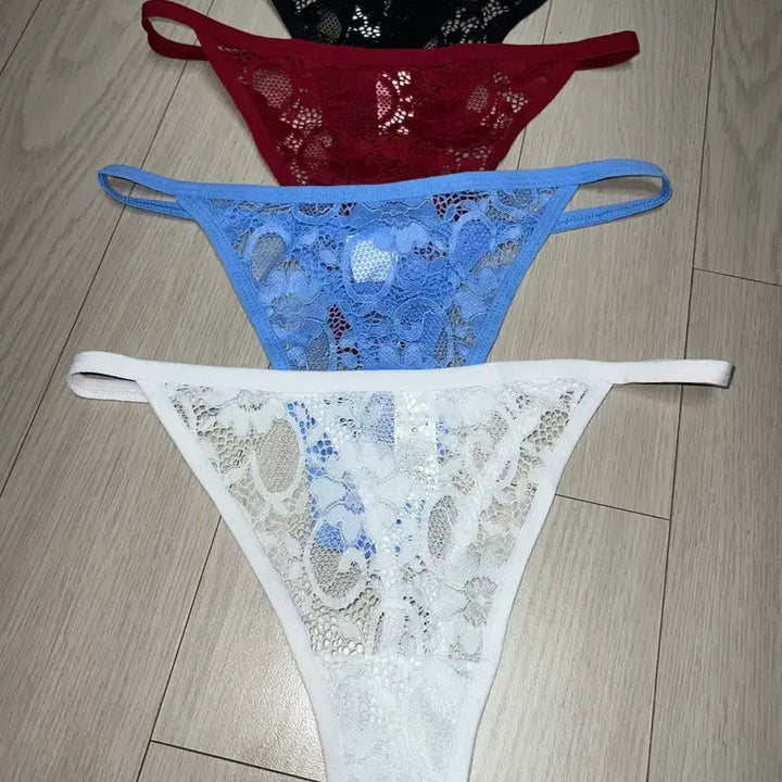 [BUNJANG] Lace Thong Panties 4-Piece Set / 레이스 티팬티 4종