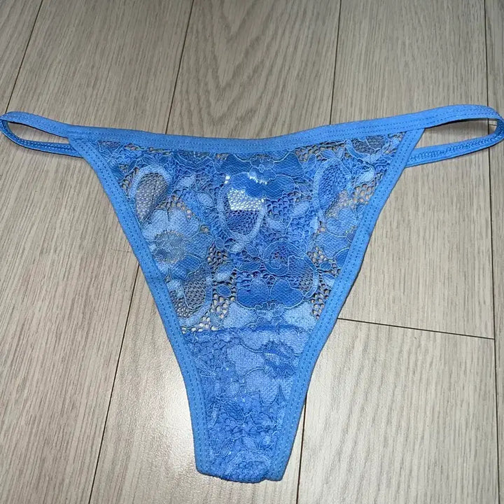 [BUNJANG] Lace Thong Panties 4-Piece Set / 레이스 티팬티 4종